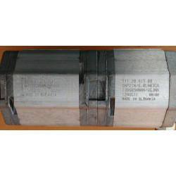 Double gear pump group 2 (CCW) + relief valve